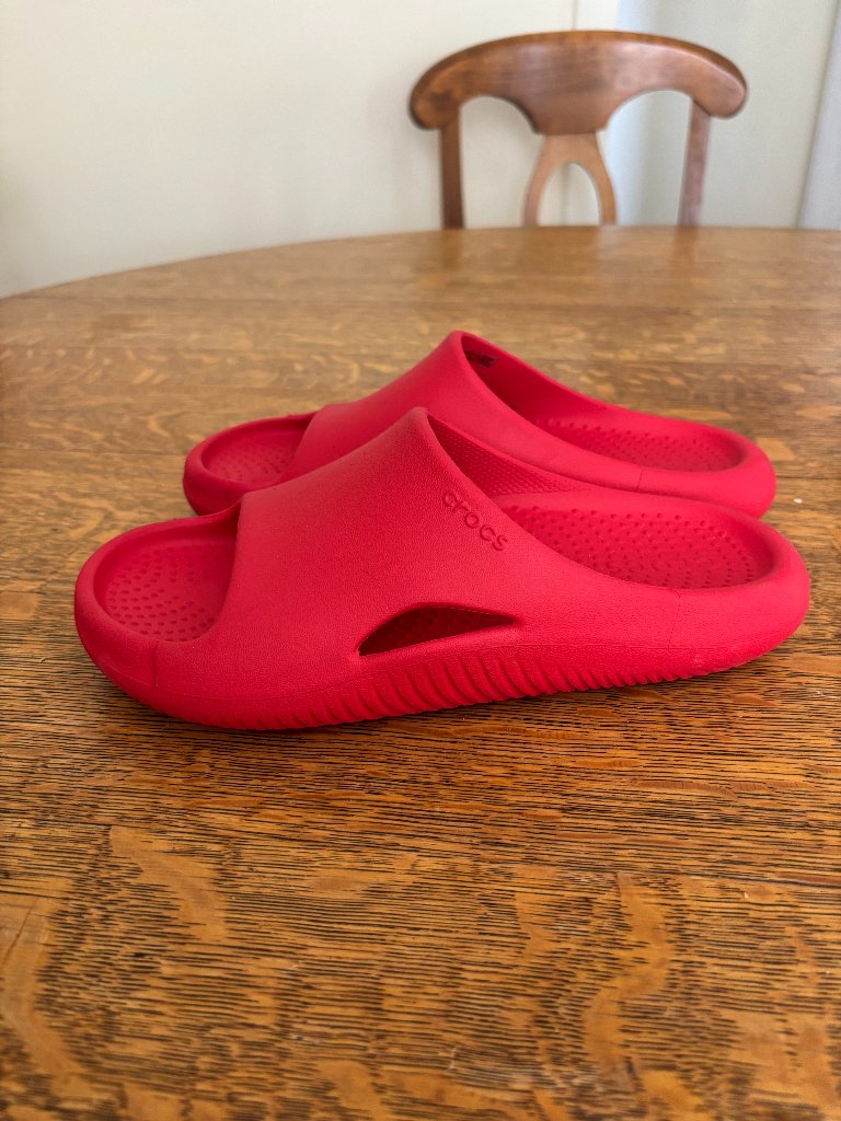 Crocs Unisex Adult Mellow Recovery Slides Red